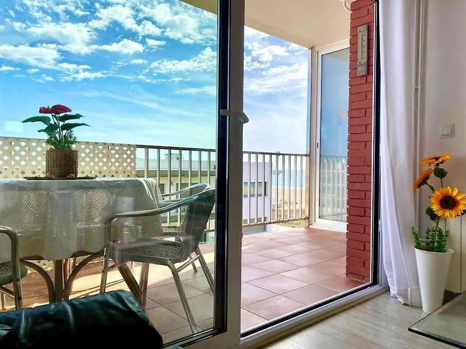 Beachfront Apartment Castelldefels