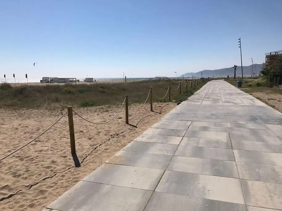 Beachfront Apartment Castelldefels