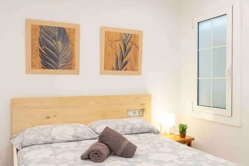 Beachfront Apartment Castelldefels 0*,